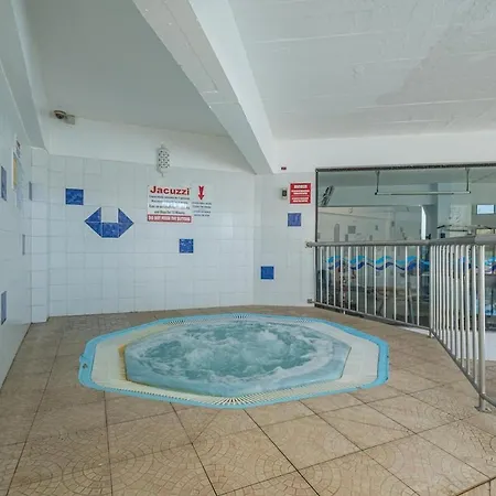 Διαμέρισμα Cozy With Indoor Pool *