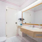 Cozy With Indoor Pool Албуфейра