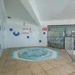 Апартаменти Cozy With Indoor Pool *